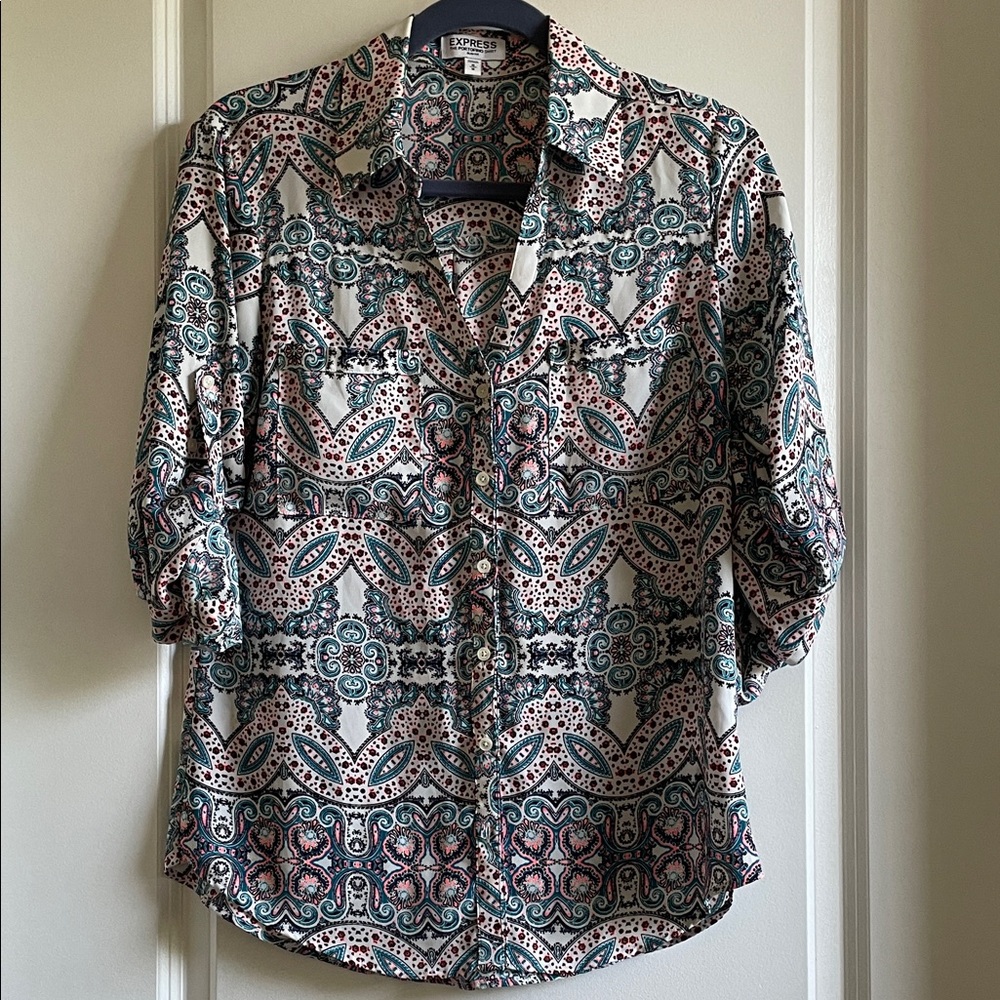Express portofino blouse Paisley Button Down Shirt medium